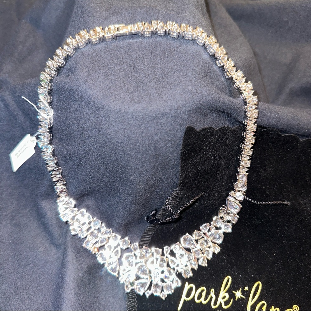 ✨ Park Lane Dazzling Cluster Statement Necklace - 'A-List' Glamour ✨ - Picture 4 of 4